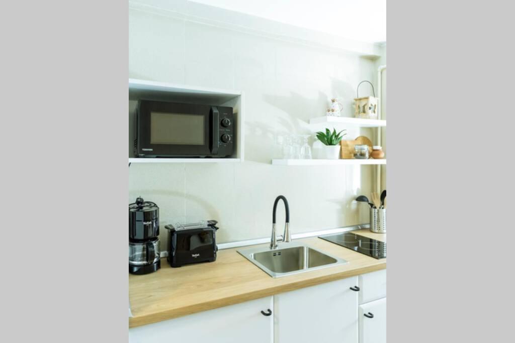 Studio With Private Terrace Next To Cismigiu Букурещ Екстериор снимка