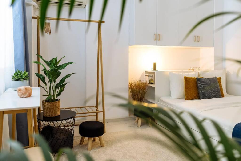 Studio With Private Terrace Next To Cismigiu Букурещ Екстериор снимка